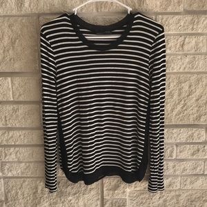 Zara W&B collection knit top